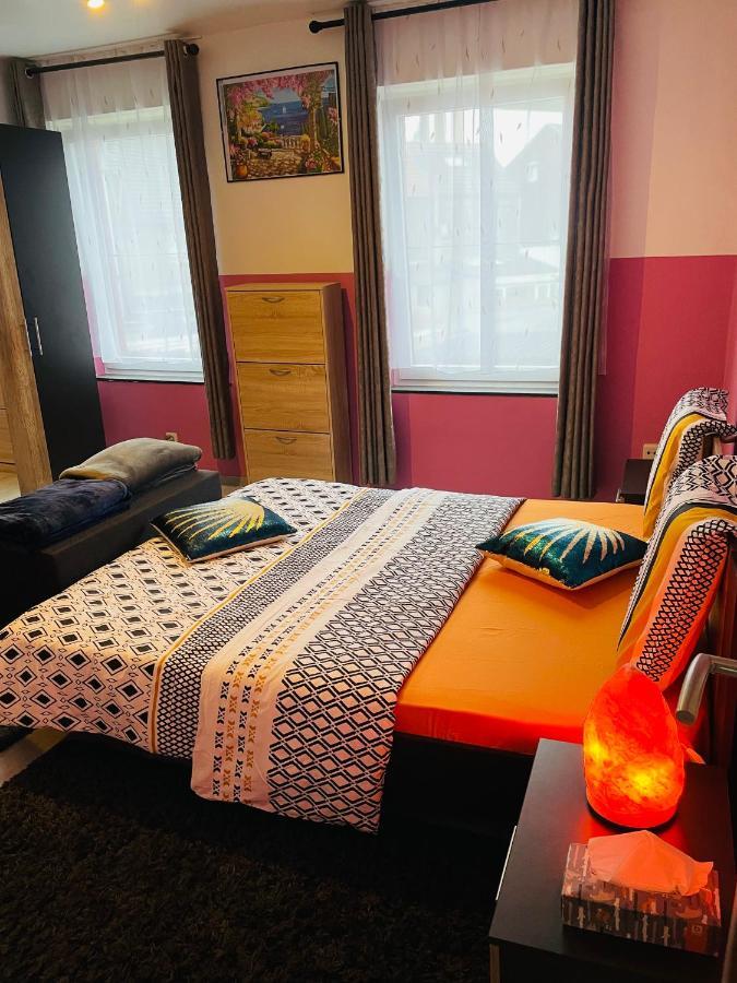 Bien-Etre-Au-Calme Et Parking Gratuit Villa Seraing Dış mekan fotoğraf